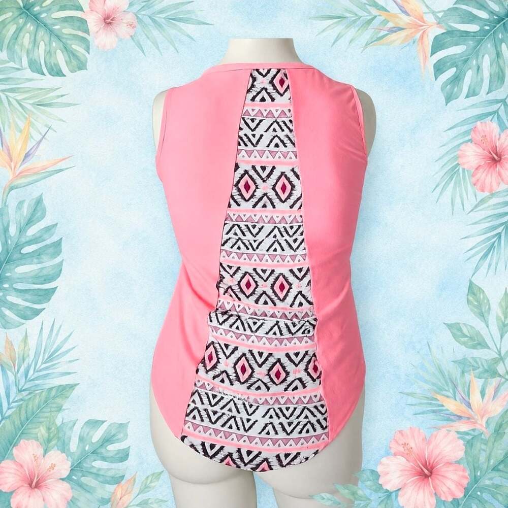 0117-Wound Up Adventure Is Calling Graphic Tank Top with Geometric Back